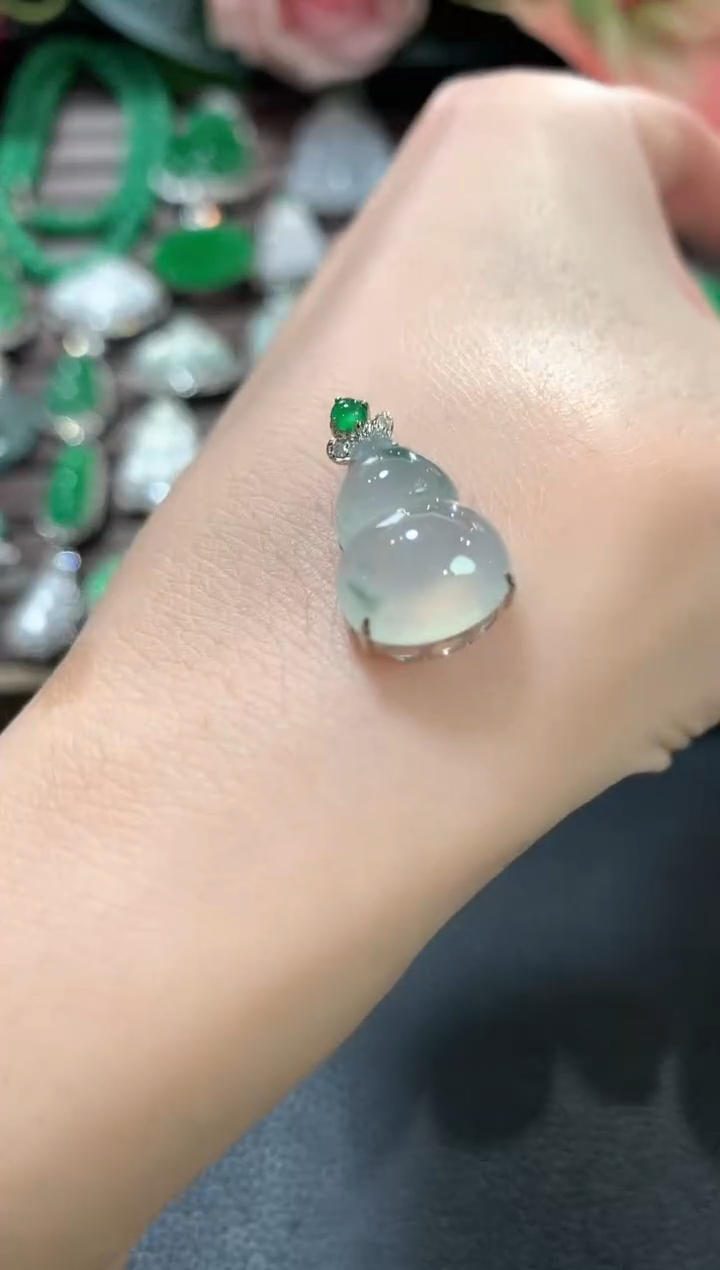 吊坠(不含链)18K金镶嵌翡翠a34