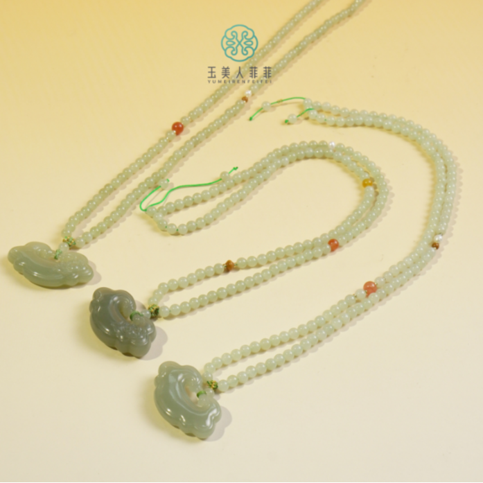 菲菲珠宝好~和田玉如意锁吊坠约41*24mm^多样性发一-赠链