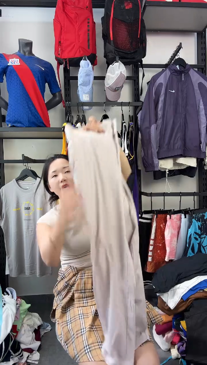 240  ·编码 瑕疵款以直播间过款为准 尺码·