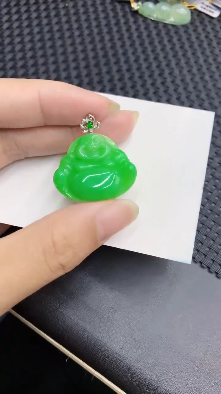 【闪购商品】翡翠颈饰18K金镶嵌            8