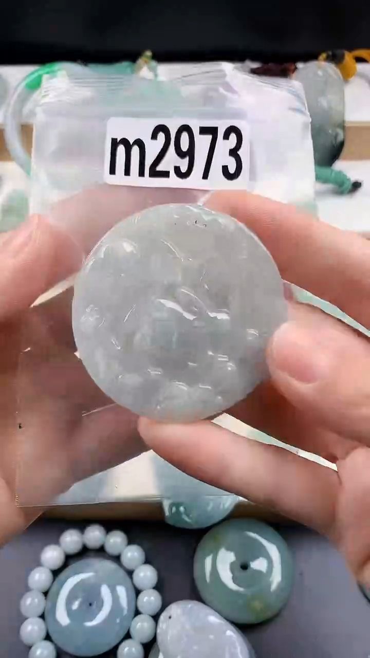 颈饰未镶嵌翡翠天然翡翠吊坠挂件