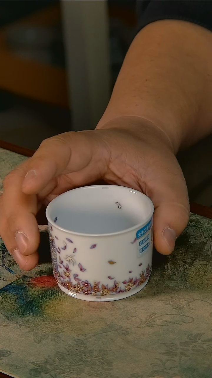 杯手工手绘杯杯很美丽