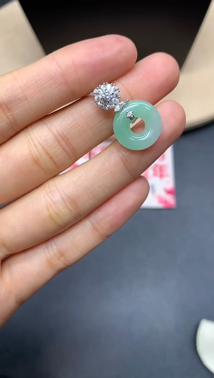 【闪购商品】翡翠吊坠(不含链)银S925镶嵌甜甜圈【无服务费】