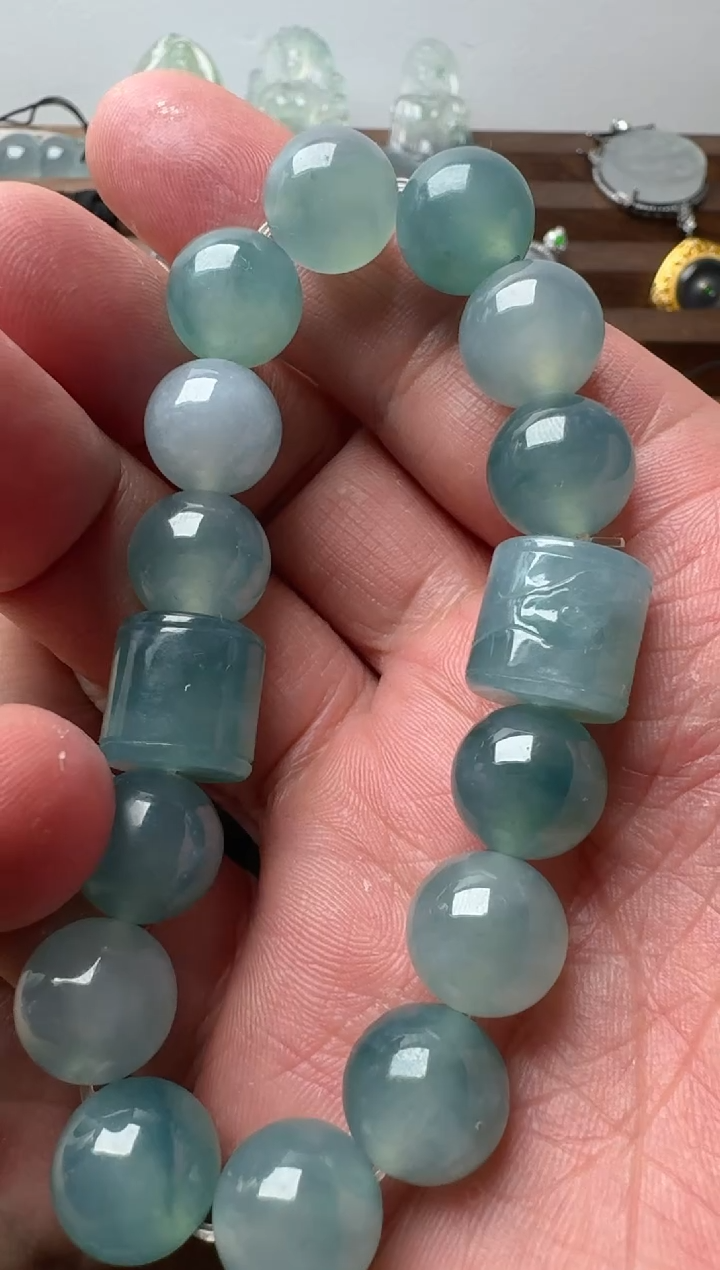 【闪购商品】翡翠颈饰未镶嵌手串