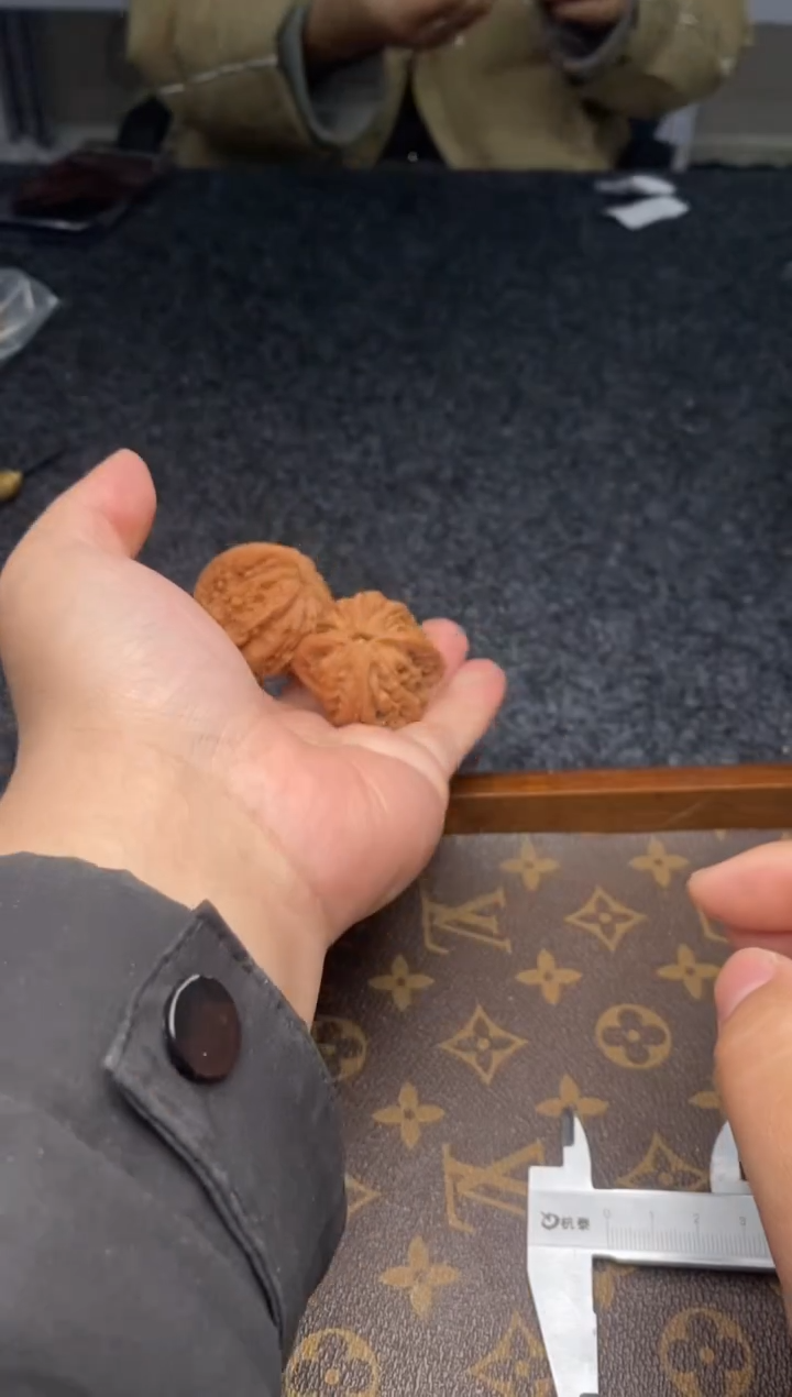 把件文玩核桃B309号42尺虎头