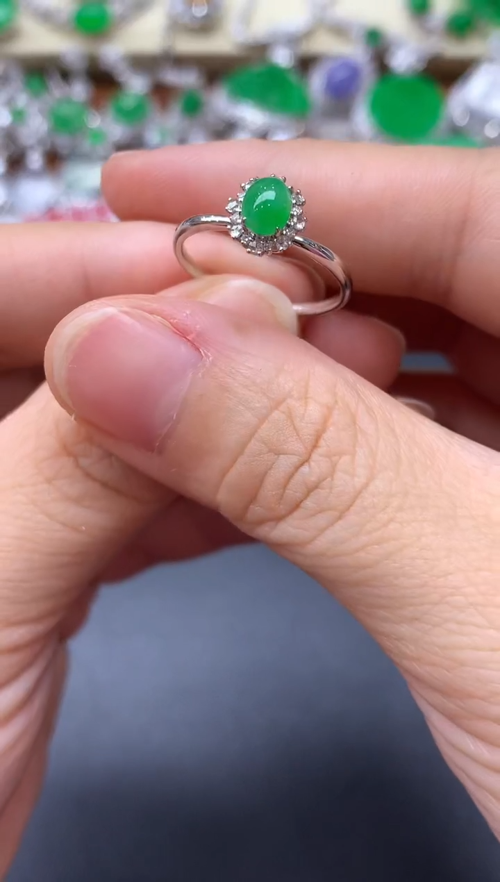 18K金镶嵌戒指翡翠368-中国好珍宝