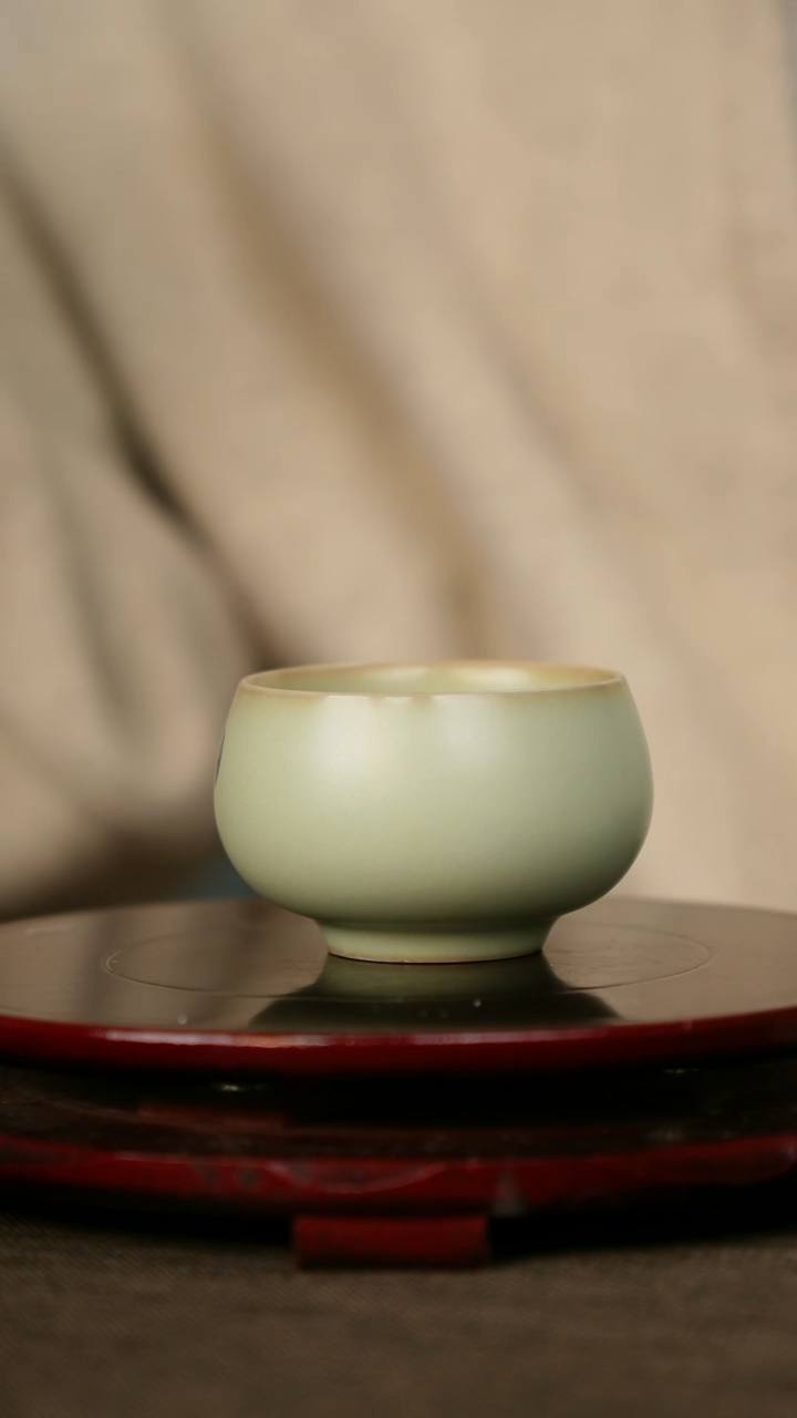 全品 粉青 禅定杯 带底款