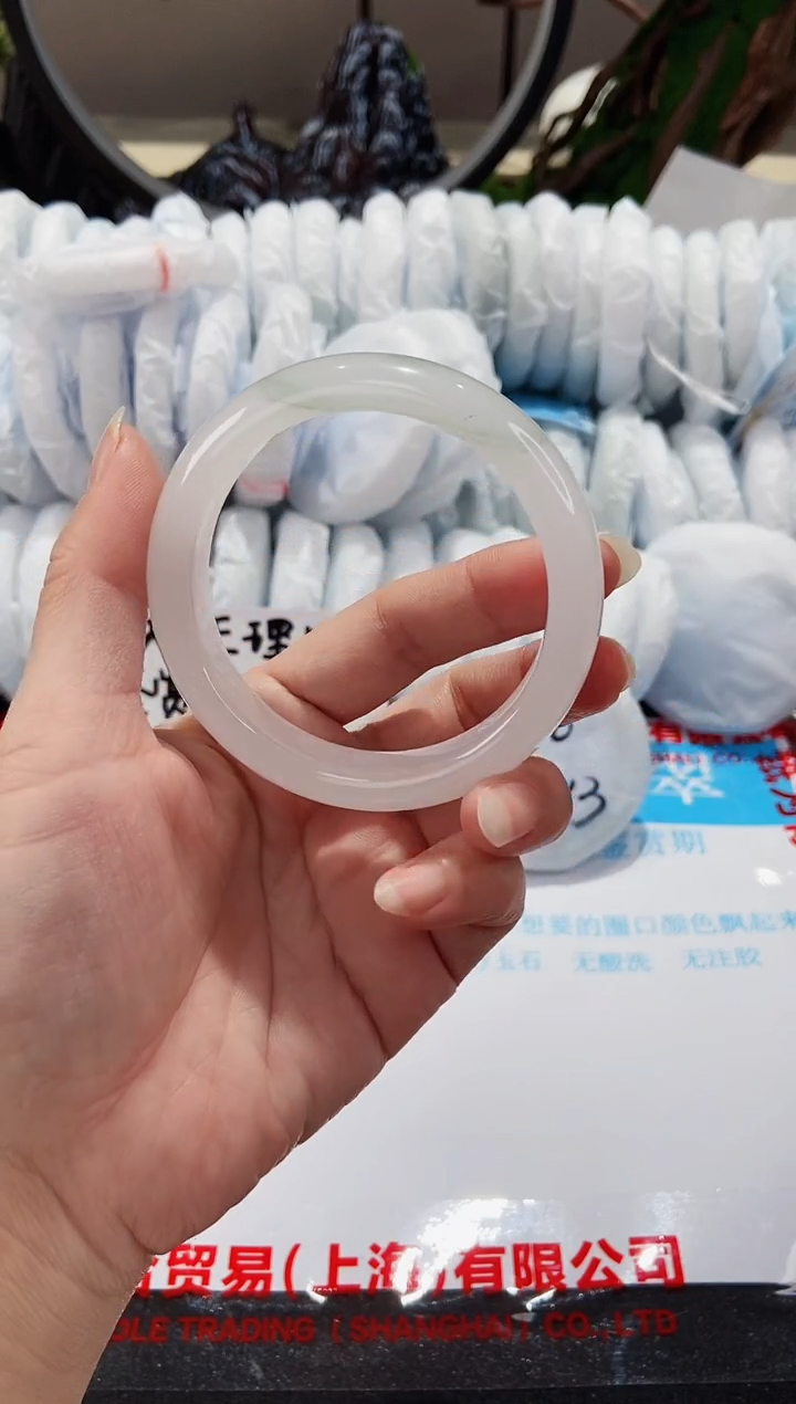 【闪购商品】石英质玉手镯未镶嵌51-56