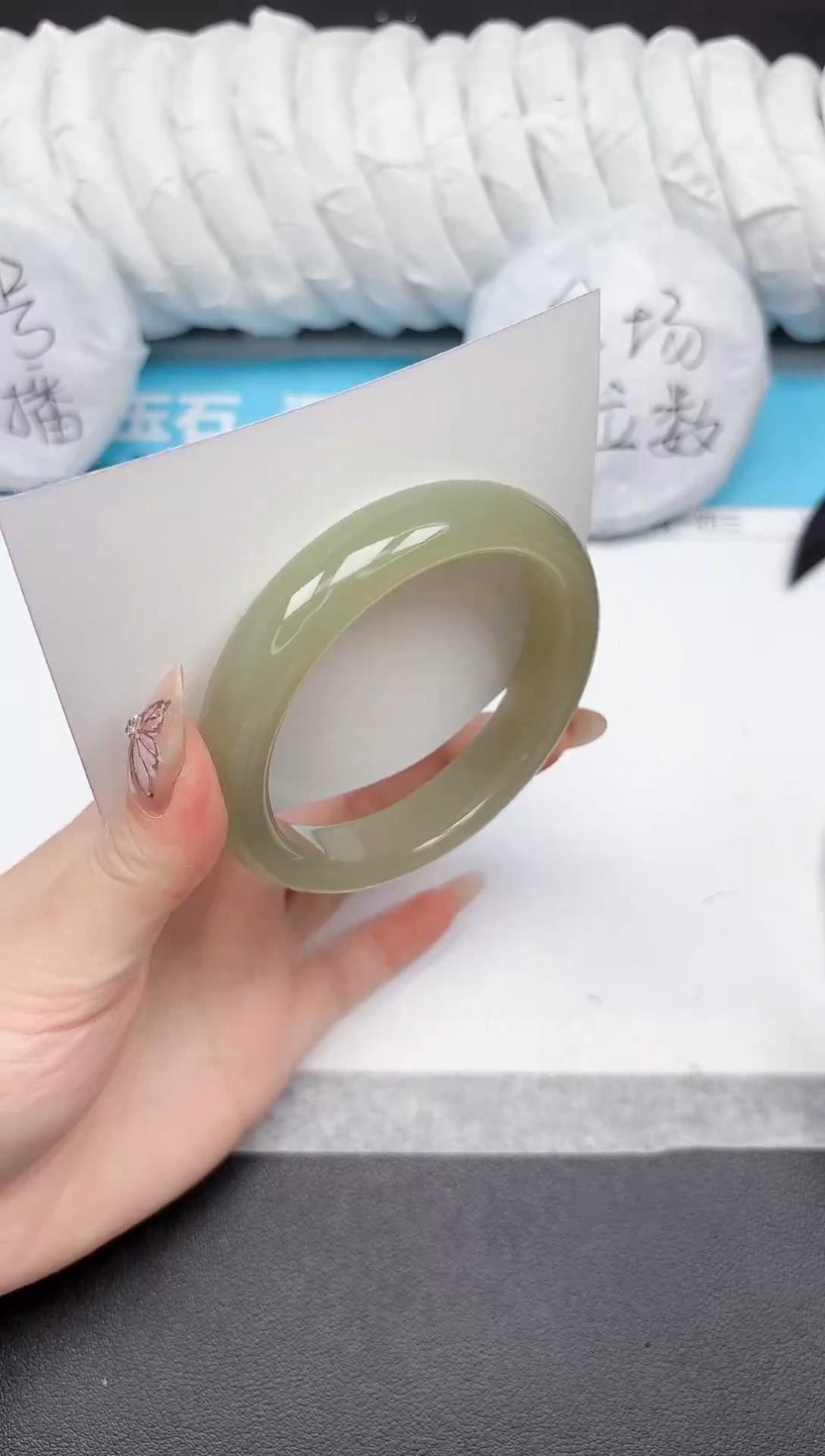 未镶嵌手镯石英质玉281-62
