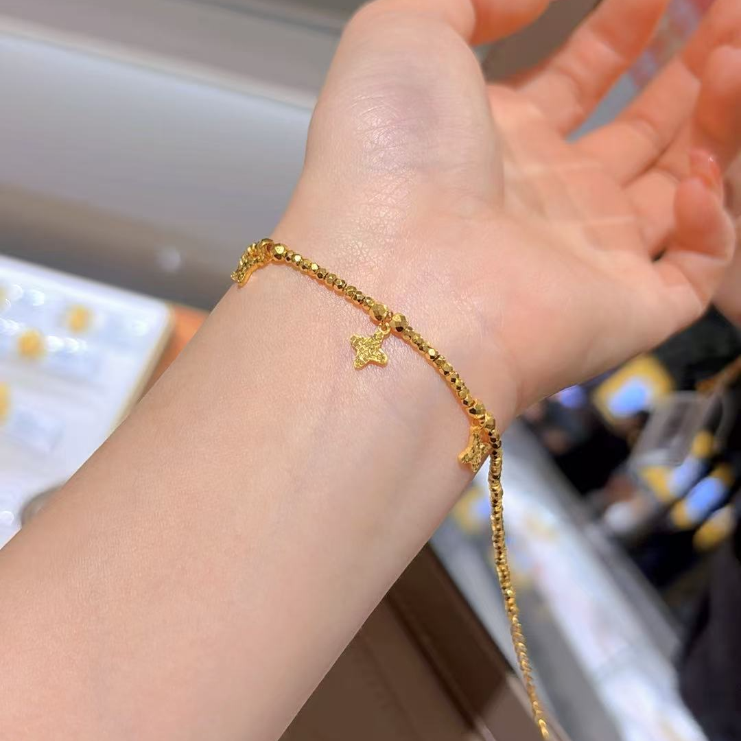 足金999蹦迪珠三朵碎冰冰小花5G手链精致百搭黄金手链