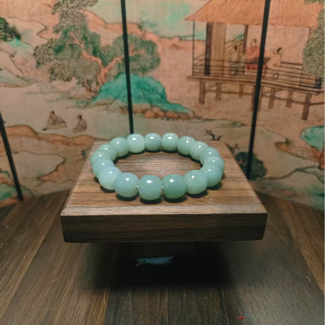 W和田玉桶珠手串（卡12）0694