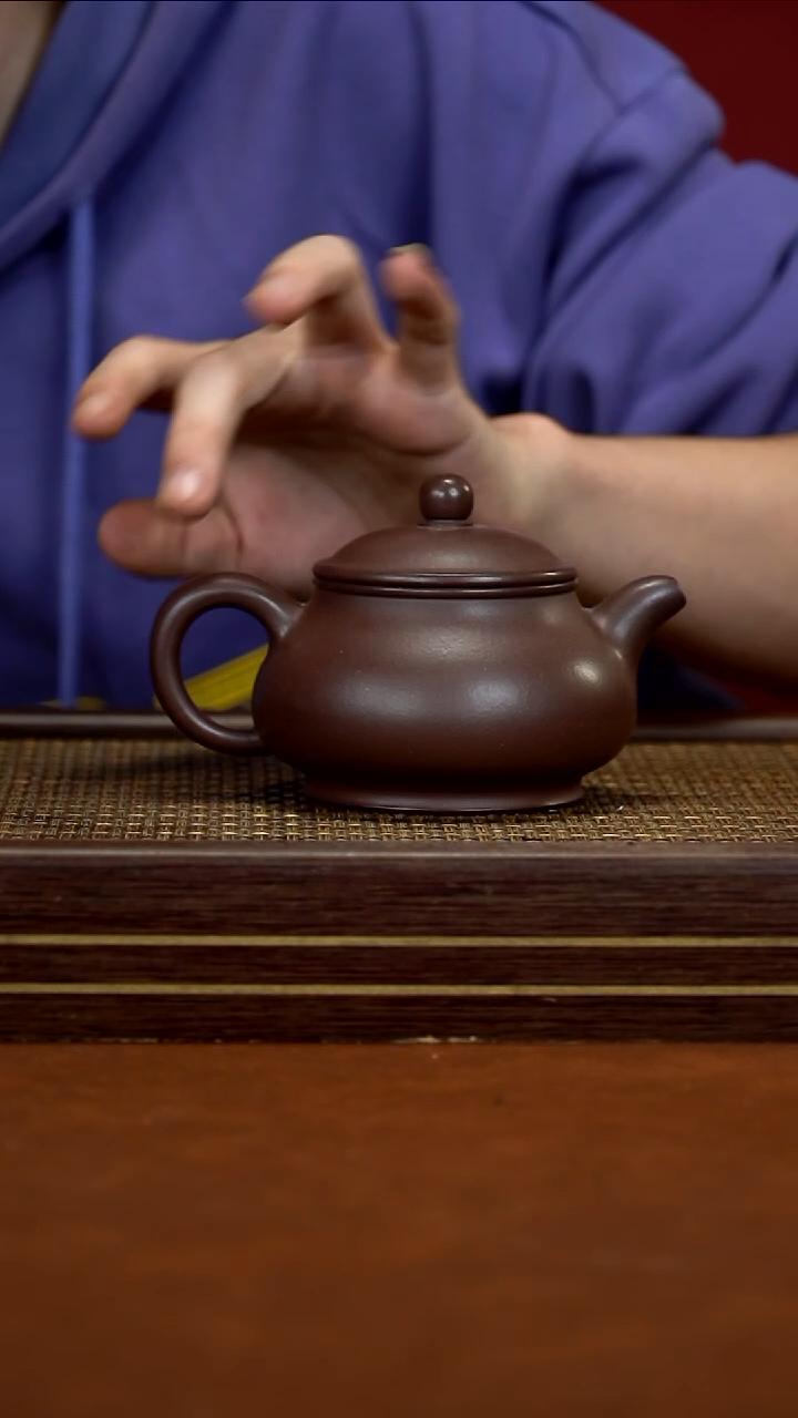 茶壶紫砂   ZJF    老紫泥    潘壶   240cc