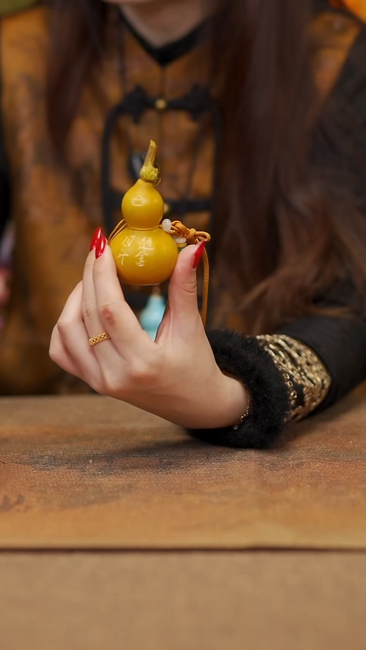 【闪购商品】12宴禾堂大漆挂件小葫芦38