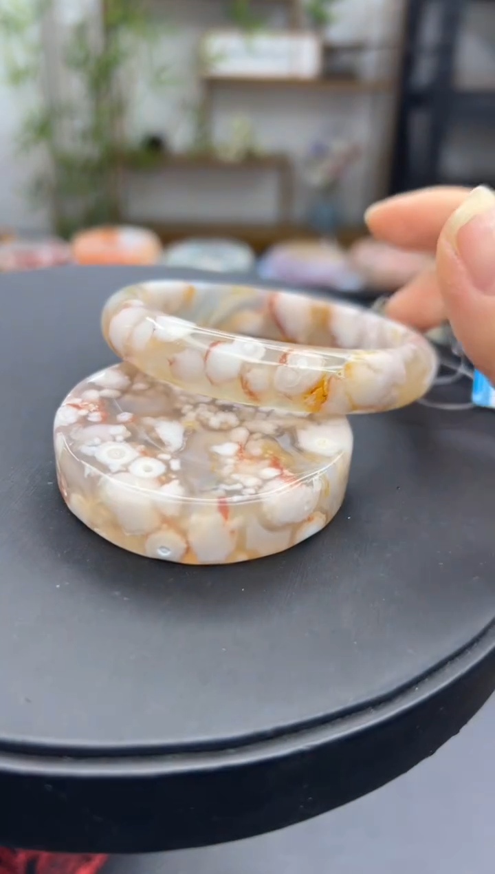 【闪购商品】石英质玉手镯未镶嵌A252(59圈赠送镯心)