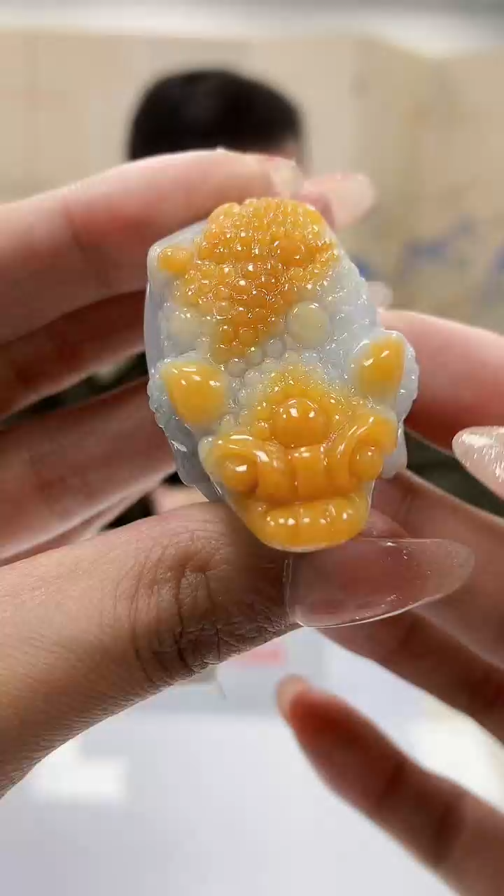 【闪购商品】定制翡翠未镶嵌5152MM-毛货挂件36