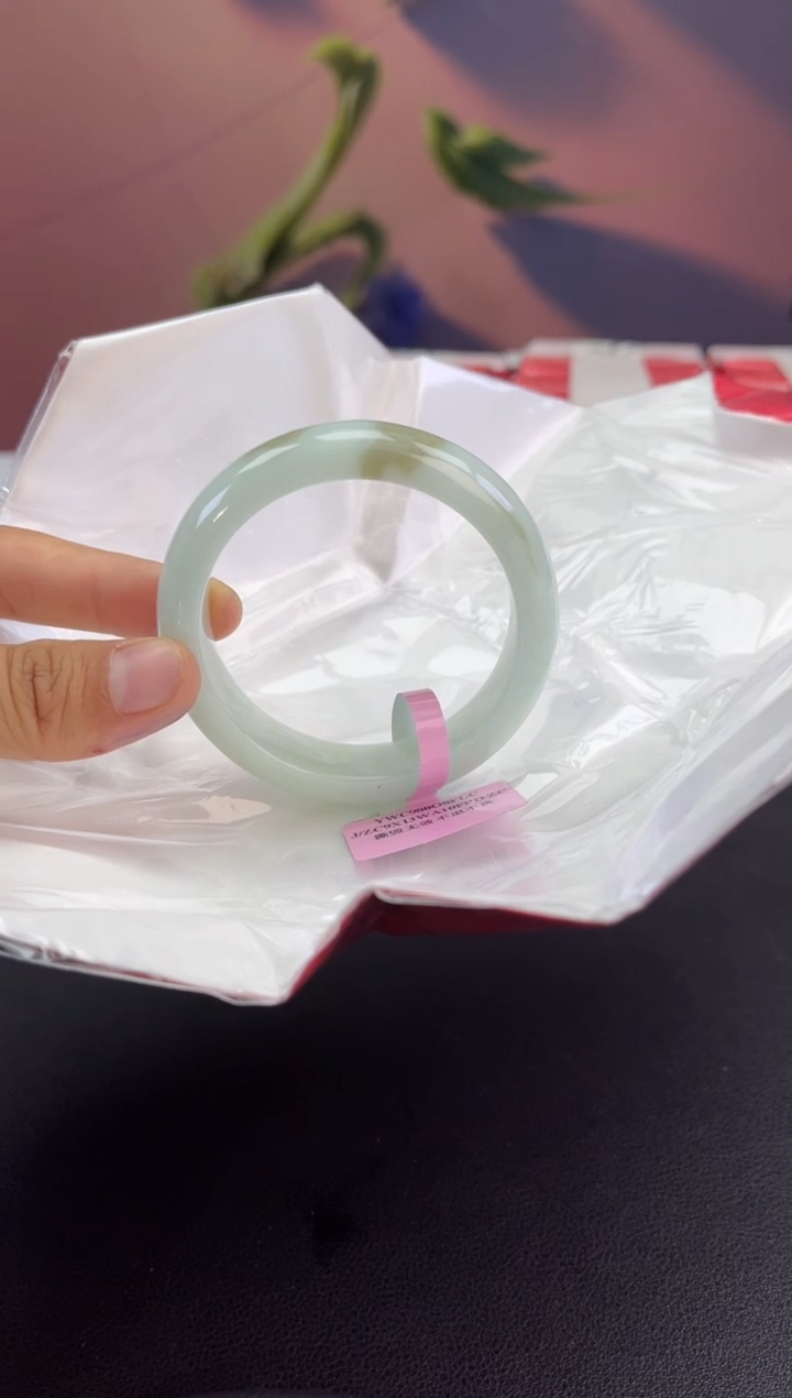 翡翠未镶嵌手镯翡翠手镯（微瑕）5