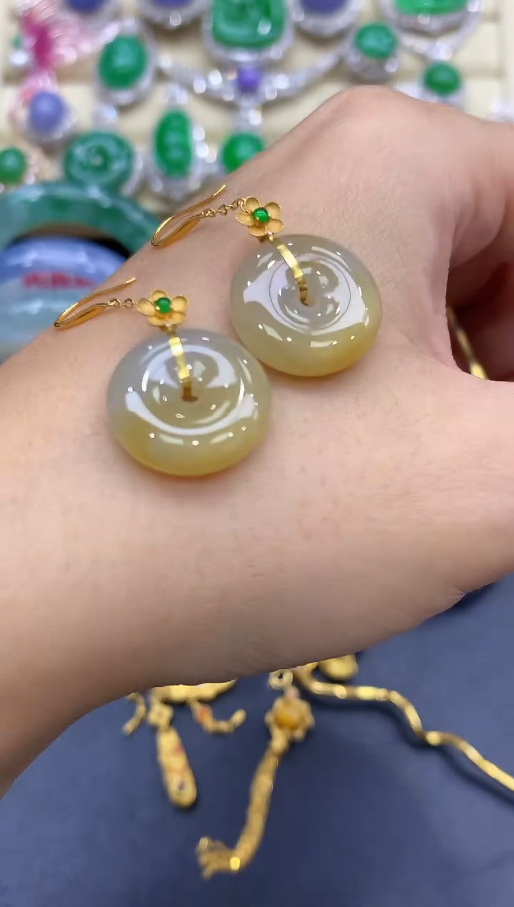 18K金镶嵌翡翠耳饰101-中国好珍宝