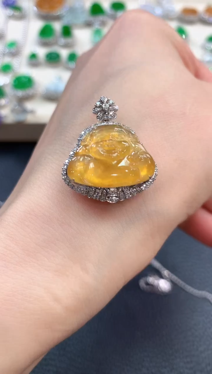 【闪购商品】翡翠吊坠(不含链)18K金镶嵌n86不退换