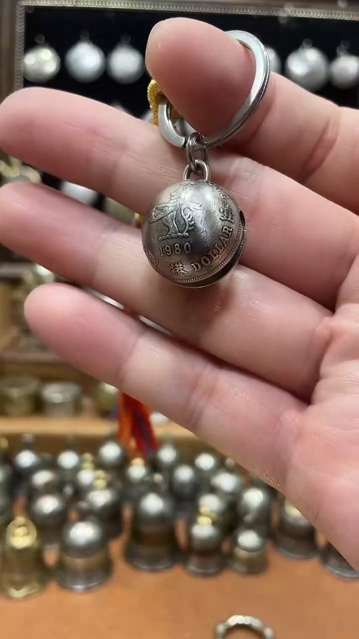 香港小一元圆铃铛正品