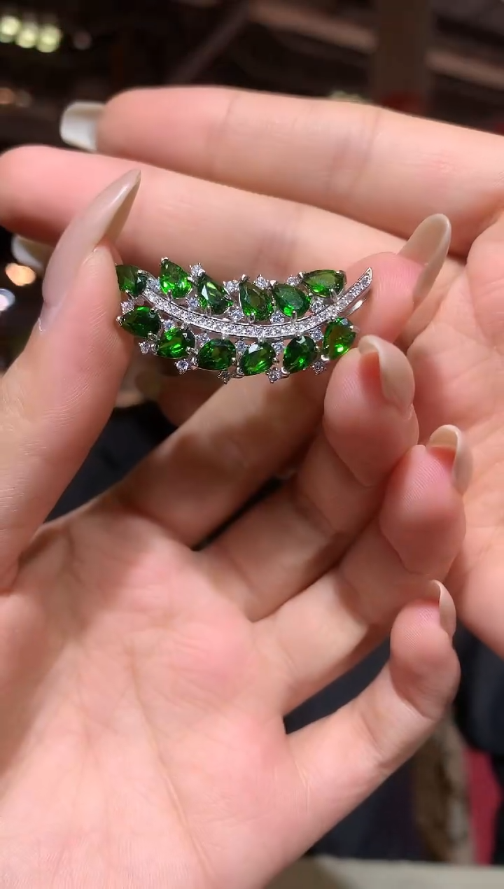 银S925镶嵌透辉石吊坠【宝石世家严选】