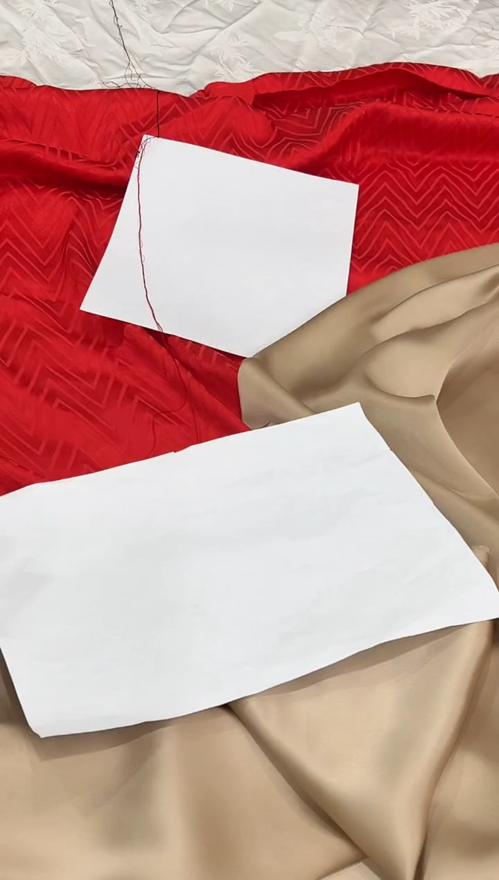 混纺醋酸驼色缎面薄