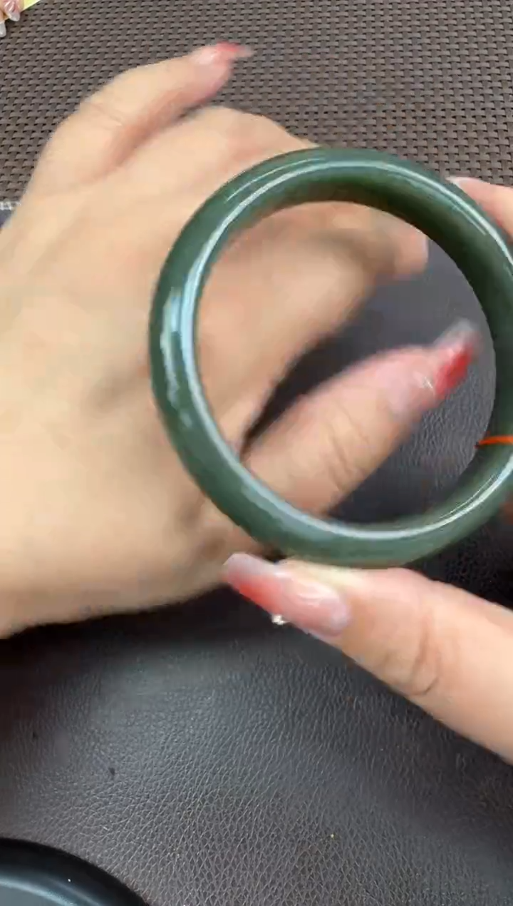 【闪购商品】和田玉手镯未镶嵌62