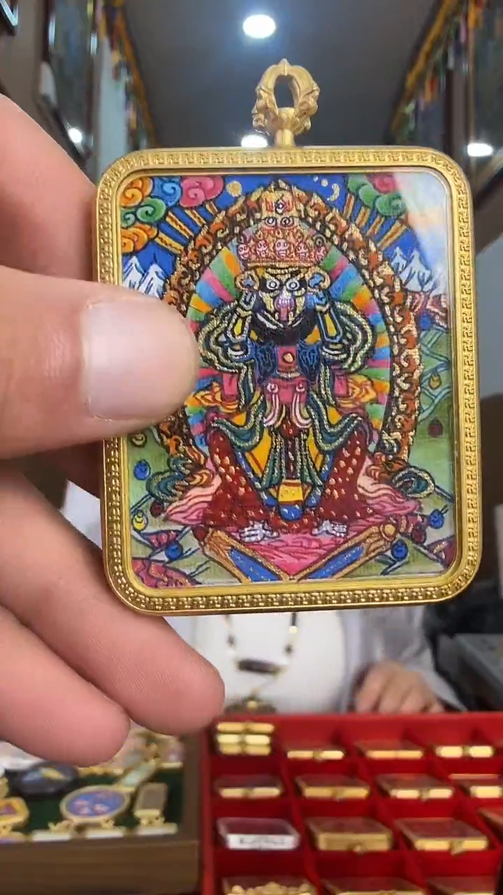 吊坠扎基拉姆全身像-热贡纯手绘唐卡