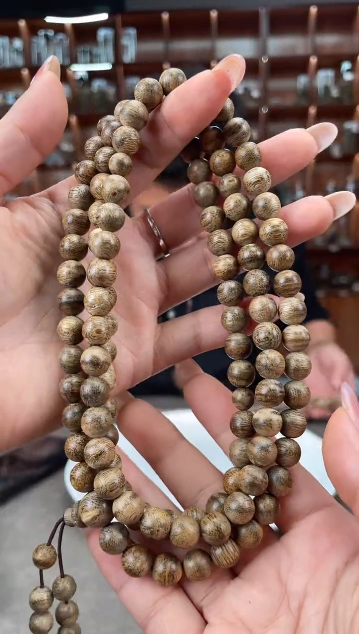 【闪购商品】沉香手串70号海南尖峰岭多样性发一条