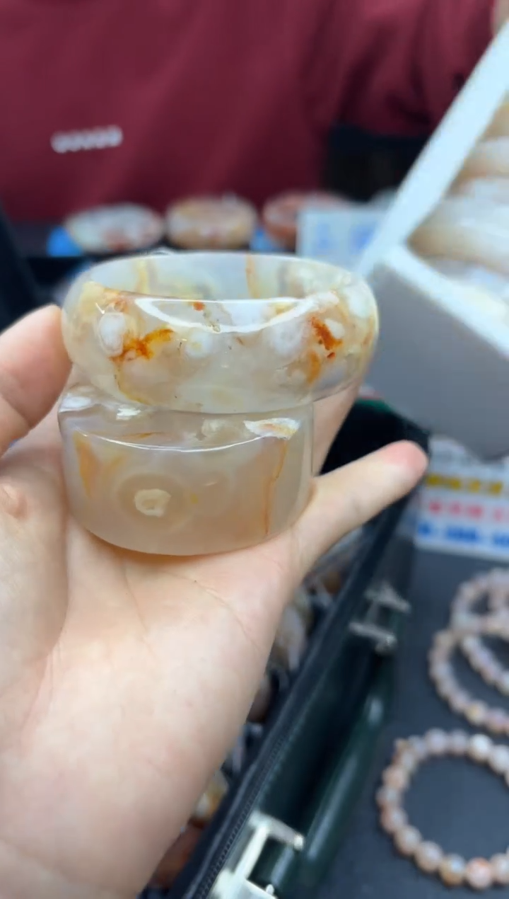 【闪购商品】石英质玉手镯未镶嵌2222（56圈赠送镯心）