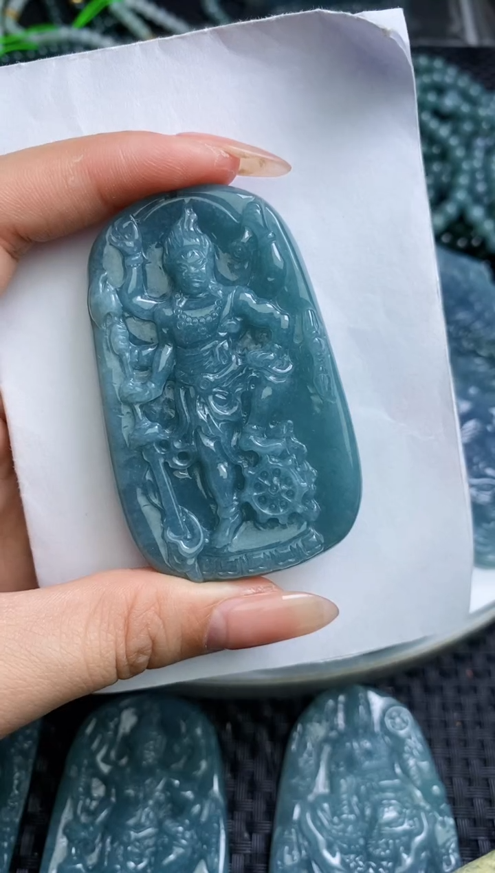 【闪购商品】翡翠颈饰未镶嵌