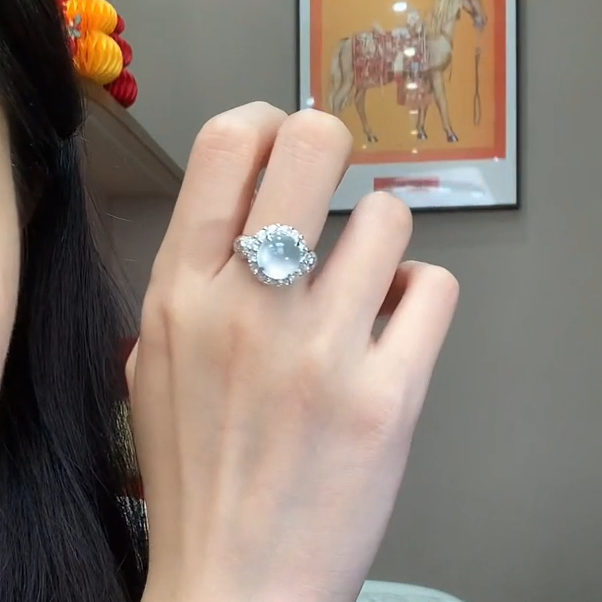 翡翠戒指18K金镶嵌f13  总价49800 定金10000