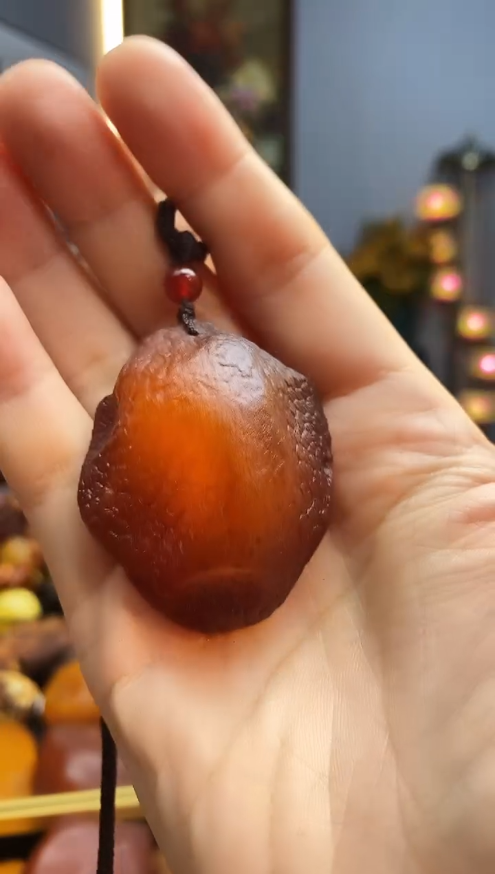 琥珀颈饰未镶嵌挂件