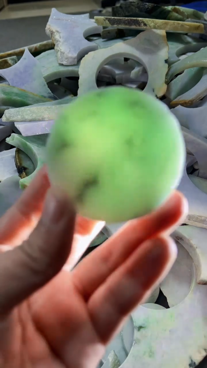 【闪购商品】翡翠挂件未镶嵌A货康壹009