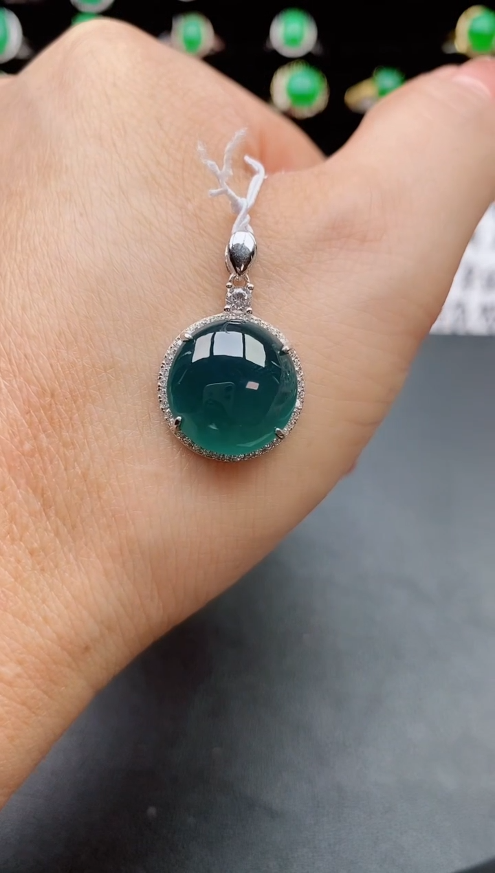 【闪购商品】翡翠吊坠(赠链)银S925镶嵌50800