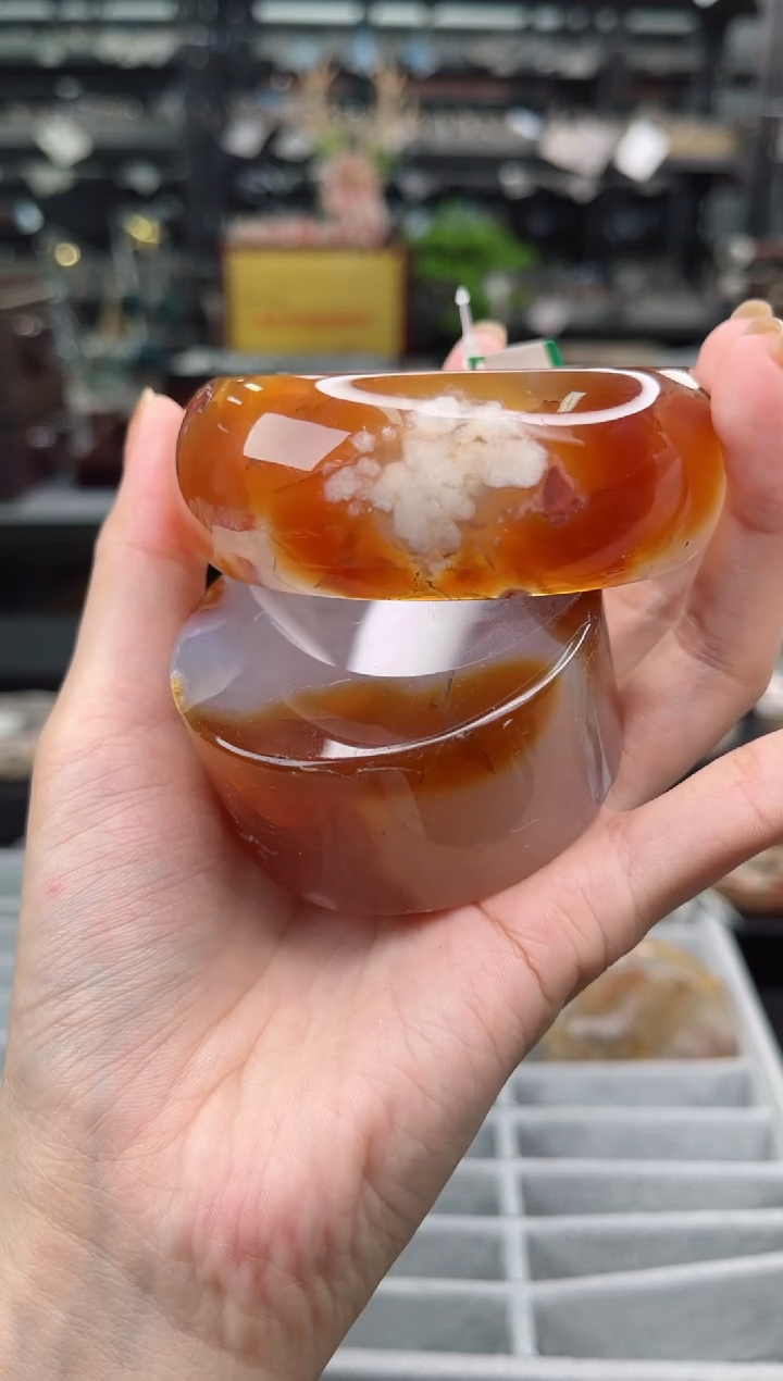 【闪购商品】石英质玉手镯未镶嵌63圈口（赠品镯心）2S9380