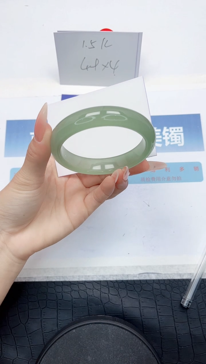 【闪购商品】石英质玉手镯未镶嵌L122-60