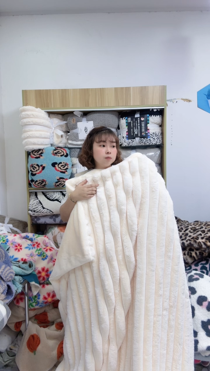 聚酯纤维1.5*2  白色仿兔兔