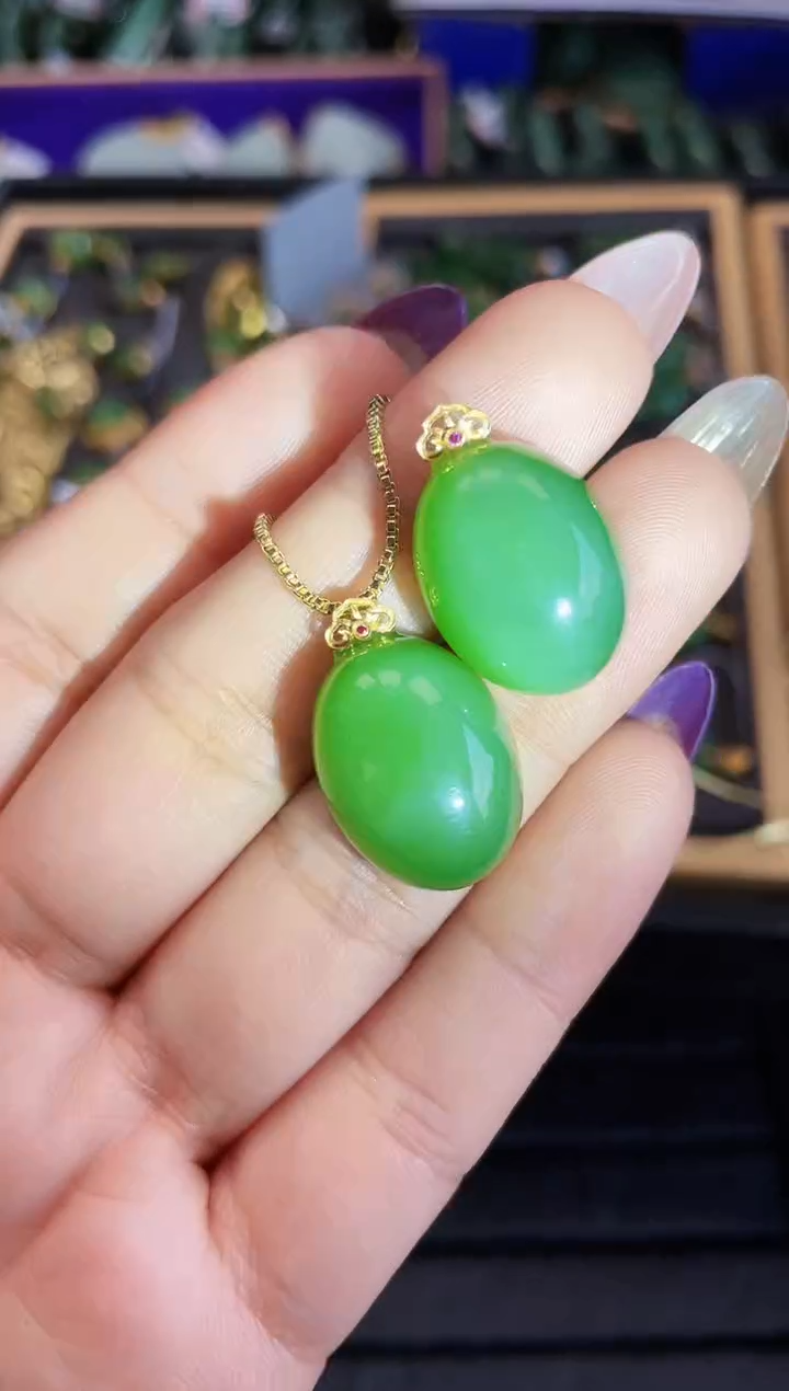 【闪购商品】和田玉吊坠18K金镶嵌多样性发一