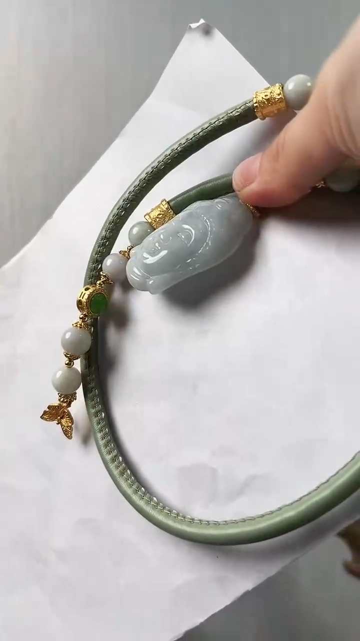 【闪购商品】翡翠颈饰未镶嵌佛头