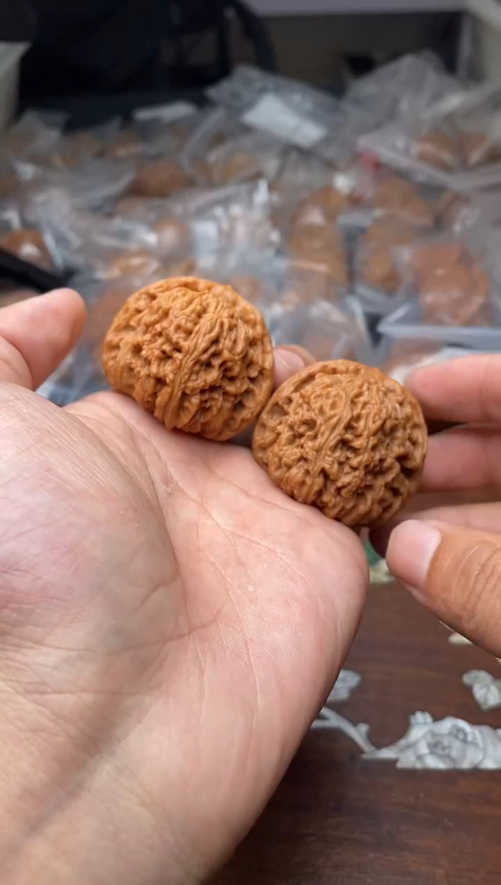 【闪购商品】文玩核桃把件A79号42尺南疆