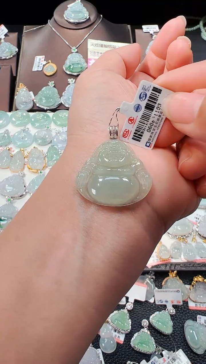 【闪购商品】翡翠吊坠(不含链)18K金镶嵌佛公吊坠1103