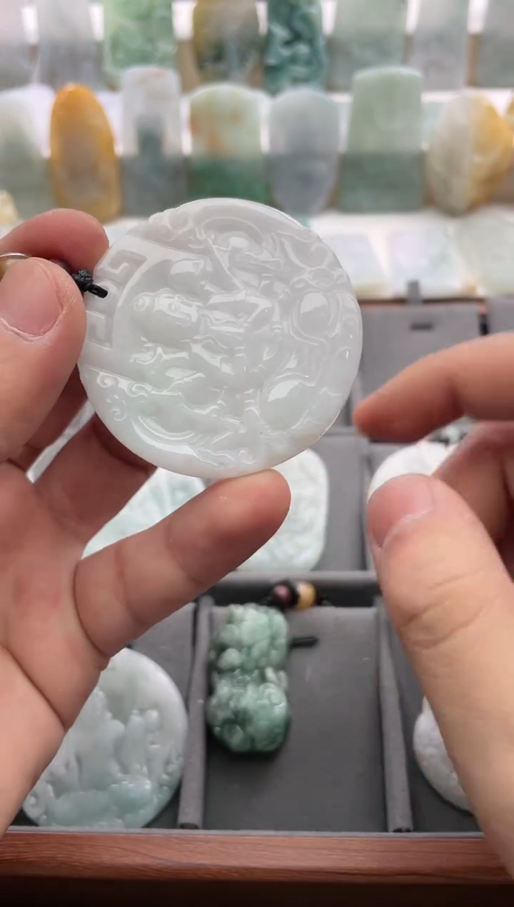 【闪购商品】翡翠颈饰未镶嵌..../2/17/ 30