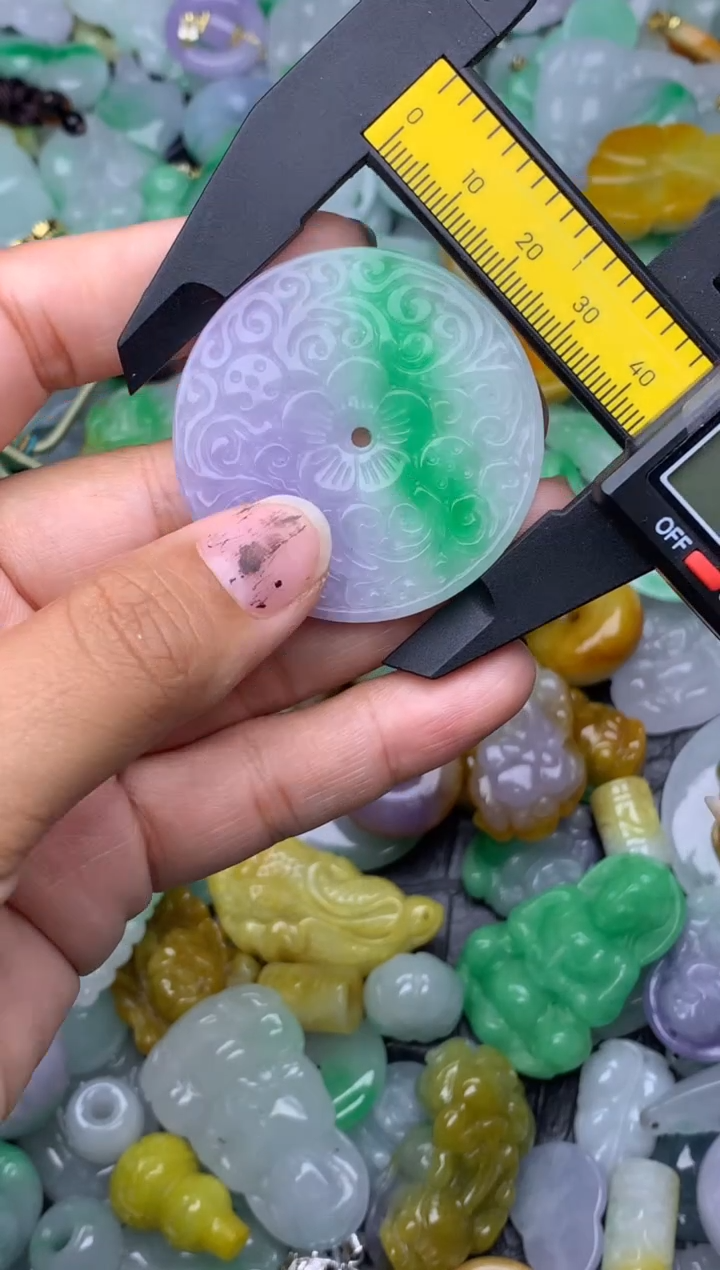 翡翠未镶嵌颈饰天然缅甸翡翠吊坠