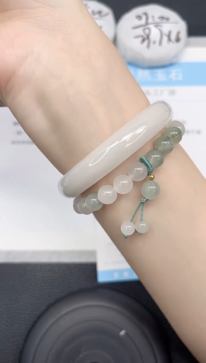 石英质玉手镯未镶嵌112-56.1