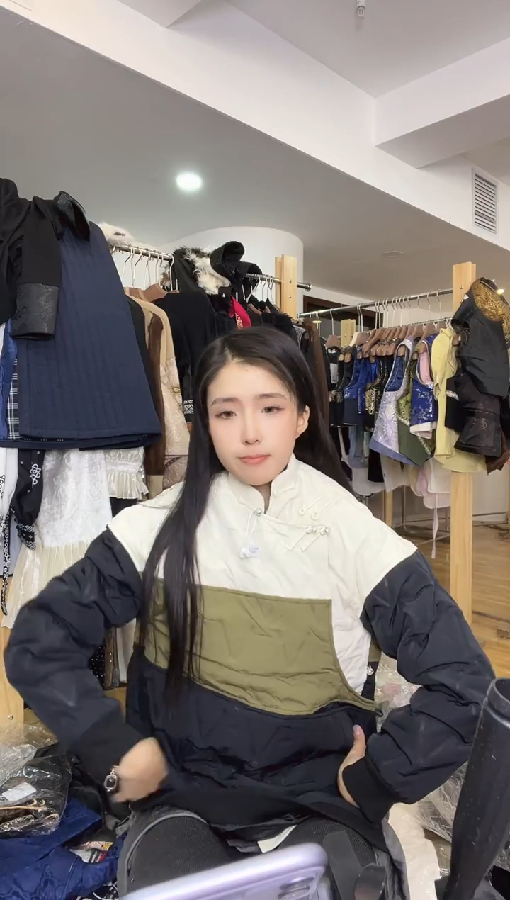 M码    140斤  棉服