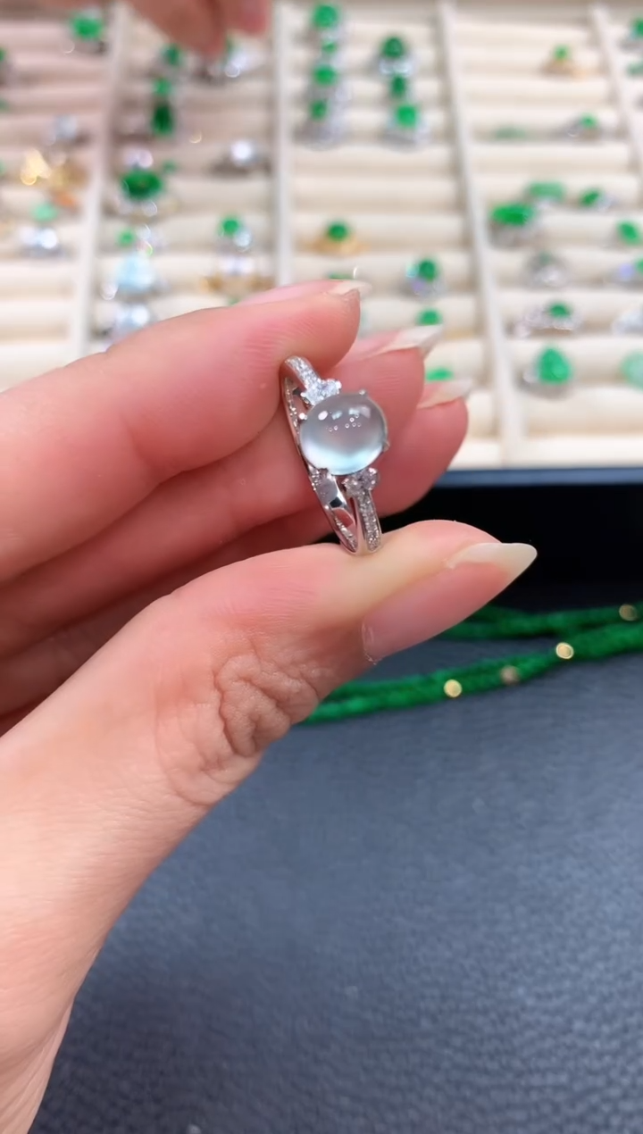 【闪购商品】翡翠戒指18K金镶嵌m103       