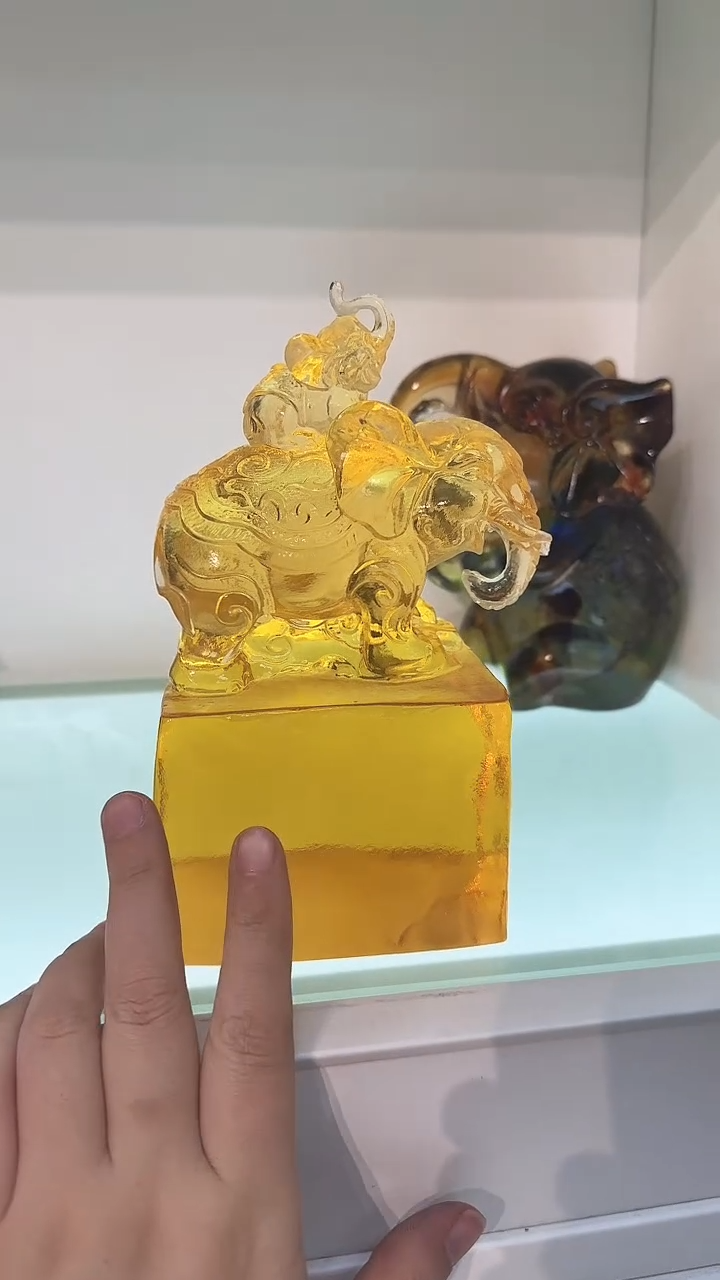 手工艺品琉璃大象