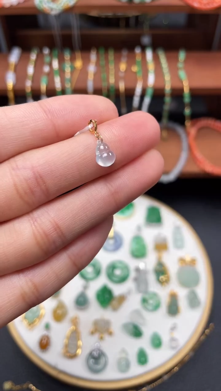 【闪购商品】翡翠吊坠(不含链)18K金镶嵌一个  JK251
