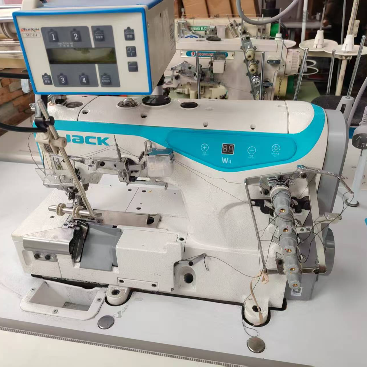 杰克花边机适合各种针织类拉花边