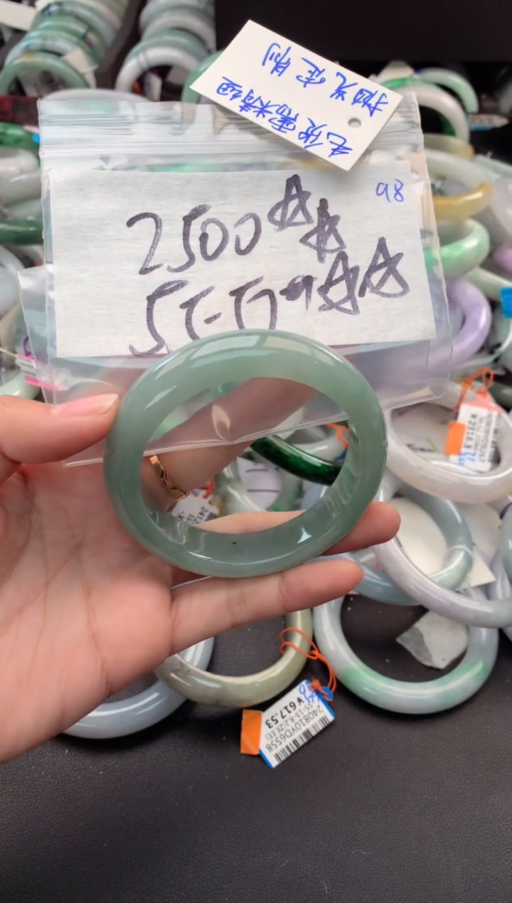 【闪购商品】定制翡翠未镶嵌毛货需精细抛光+多人